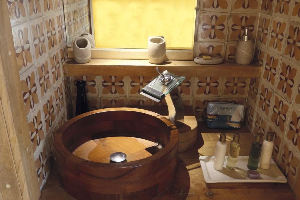 La Casa De Boulbon Acomodação com café da manhã Quarto foto