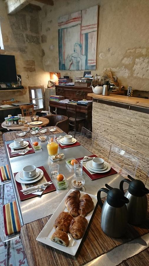 La Casa De Boulbon Acomodação com café da manhã Exterior foto